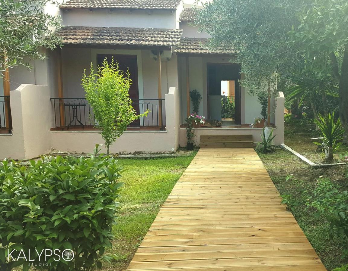 Kalypso Studio Resorts Kávos Екстериор снимка