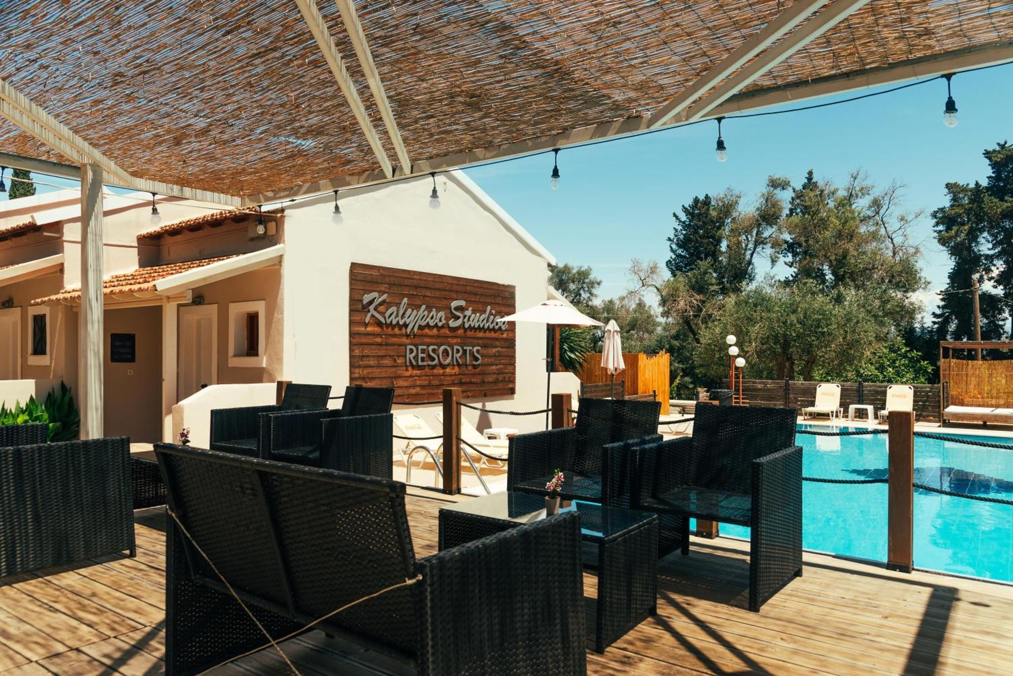 Kalypso Studio Resorts Kávos Екстериор снимка
