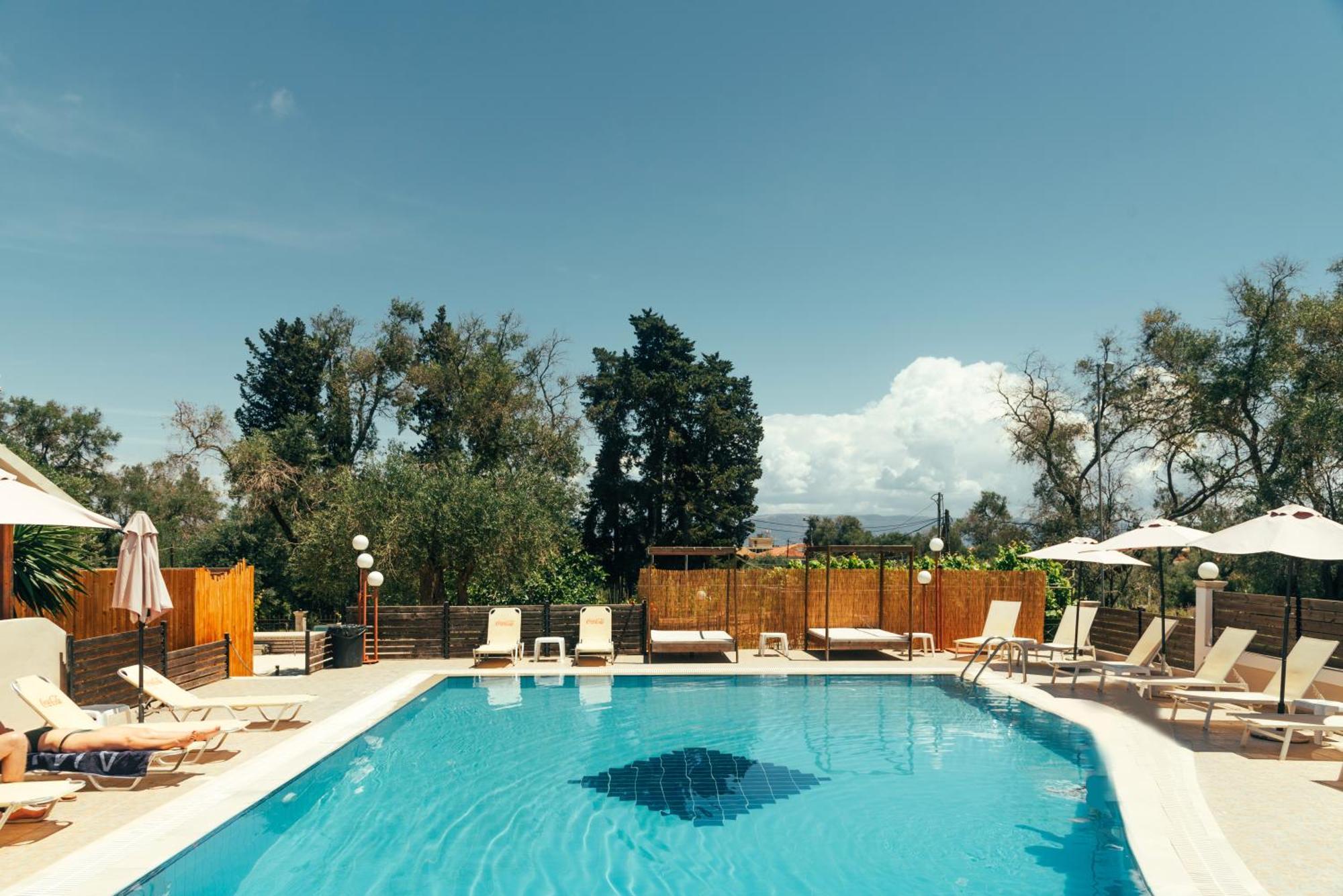 Kalypso Studio Resorts Kávos Екстериор снимка